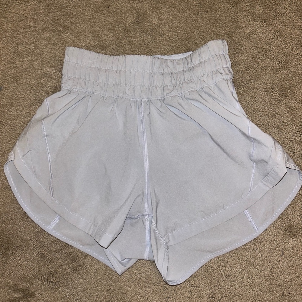 Lululemon blue linen high rise hotty hot shorts